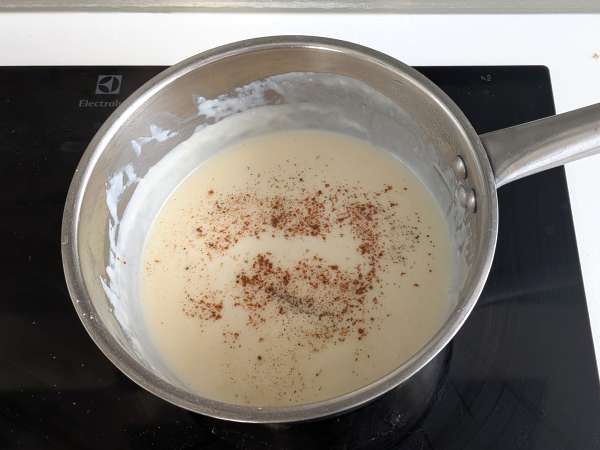 Macarrão gratinado com abóbora, cogumelos e molho bechamel - Preparação Passo 6