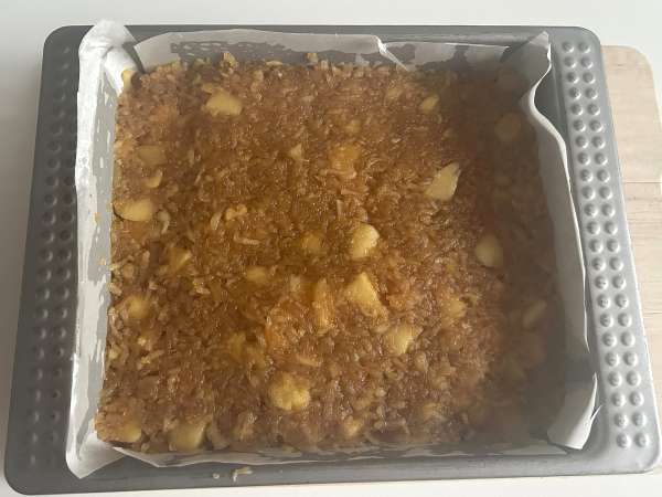 Szarlotka: torta de maçã polonesa com cobertura crocante - Preparação Passo 10