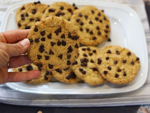 Cookies veganos de amêndoa e pepitas de chocolate: fáceis e irresistíveis - Preparação Passo 6