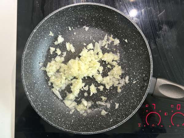 Rolinhos de couve-lombarda recheados com arroz e cogumelos - Preparação Passo 3