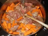 Passo 2 - Coelho estufado com cenouras