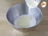 Passo 2 - Gelado / Sorvete de iogurte e framboesas