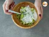 Passo 3 - Salada de pepino com molho de iogurte