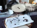 Passo 5 - Espresso Martini, o melhor coquetel de café com vodka