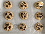 Passo 8 - Cookies gourmet com pedacinhos de Oreo !
