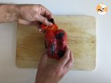 Passo 4 - Como tirar a pele de pimentão em uma frigideira?