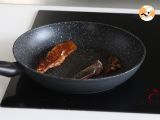 Passo 5 - Peixe cavala marinado com shoyu (molho de soja) e mel