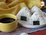 Passo 15 - Onigiri de atum, o pequeno sanduíche triangular de arroz japonês - おにぎり