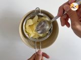 Passo 2 - Lemon Posset, o delicioso creme britânico feito com limão, natas (creme de leite) e açúcar