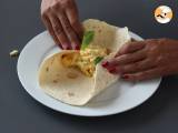 Passo 7 - Wrap de ovo com feta, macio e super proteico