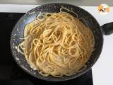 Passo 9 - Cacio e pepe (macarrão com queijo e pimenta) feito com apenas 3 ingredientes