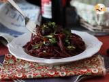 Passo 7 - Spaghetti al Fuoco di Bacco: massa com vinho tinto que traz intensidade e paixão à mesa!