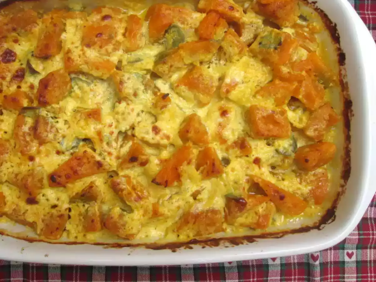 Abóbora gratinada com queijo e creme de leite