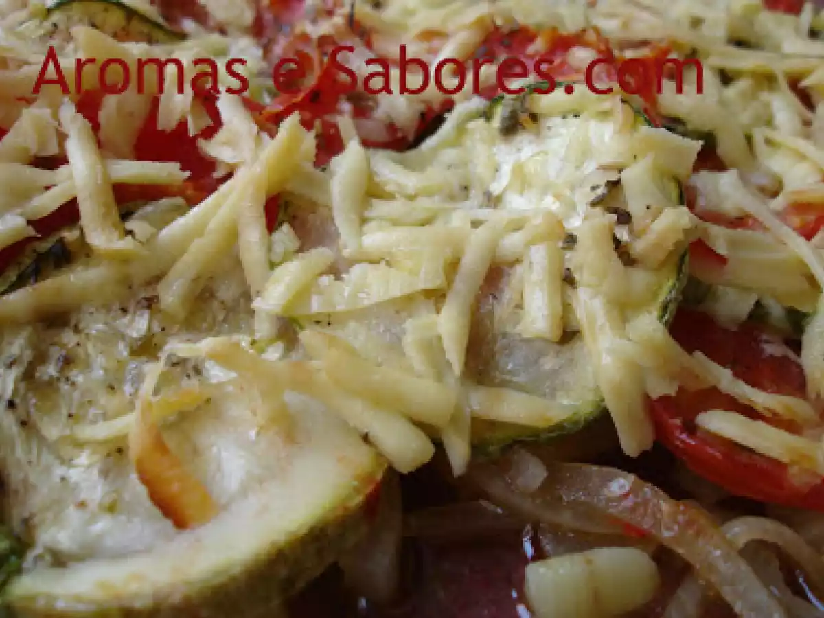 Abobrinha de forno com tomate