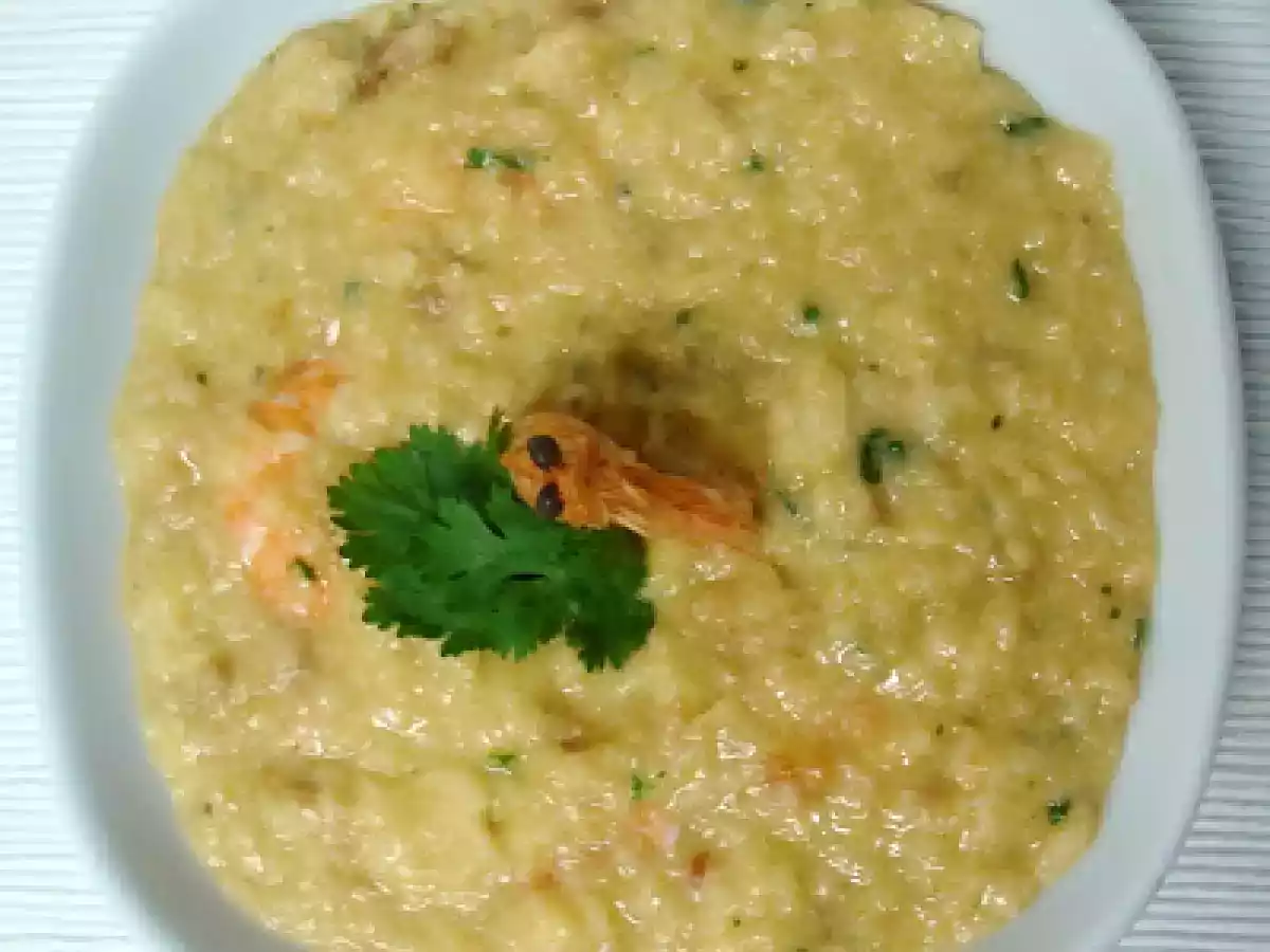 Açorda de gambas e coentros