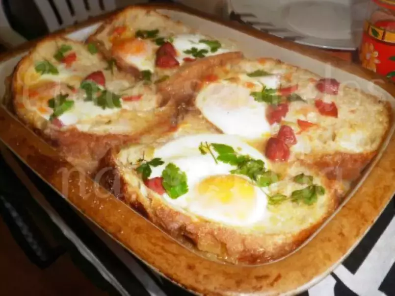 Açorda de tomate no forno com ovos e chouriço, foto 1