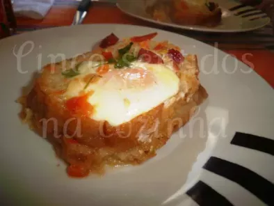 Açorda de tomate no forno com ovos e chouriço, foto 2