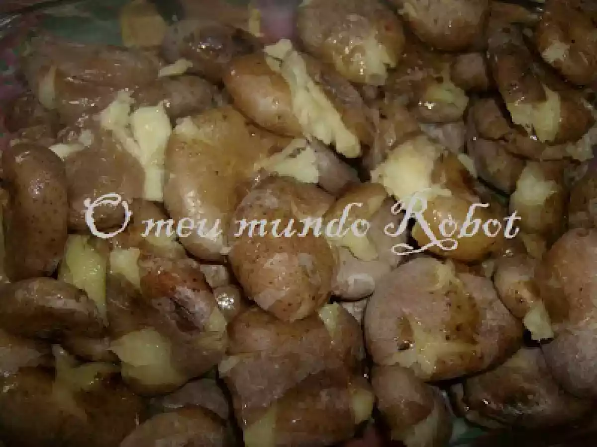 Actifry - Lulas salteadas com batata a murro e salada de tomate e pimento assado - foto 3