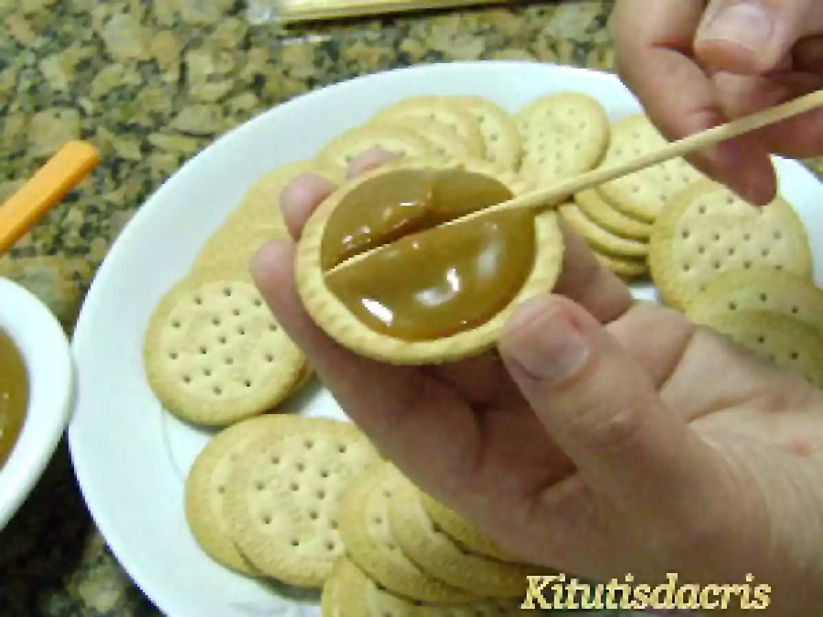 Alfajor - Pirulito de bolacha Maria - foto 6