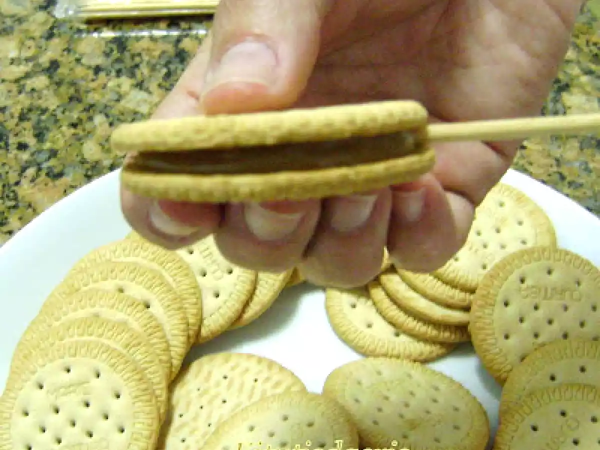Alfajor - Pirulito de bolacha Maria - foto 7