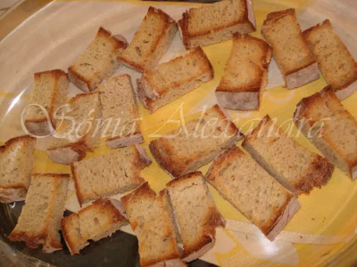 ALHEIRA GRATINADA EM PEDAÇOS DE PÃO DE MILHO COM PINGO DE MOSTARDA... - foto 3