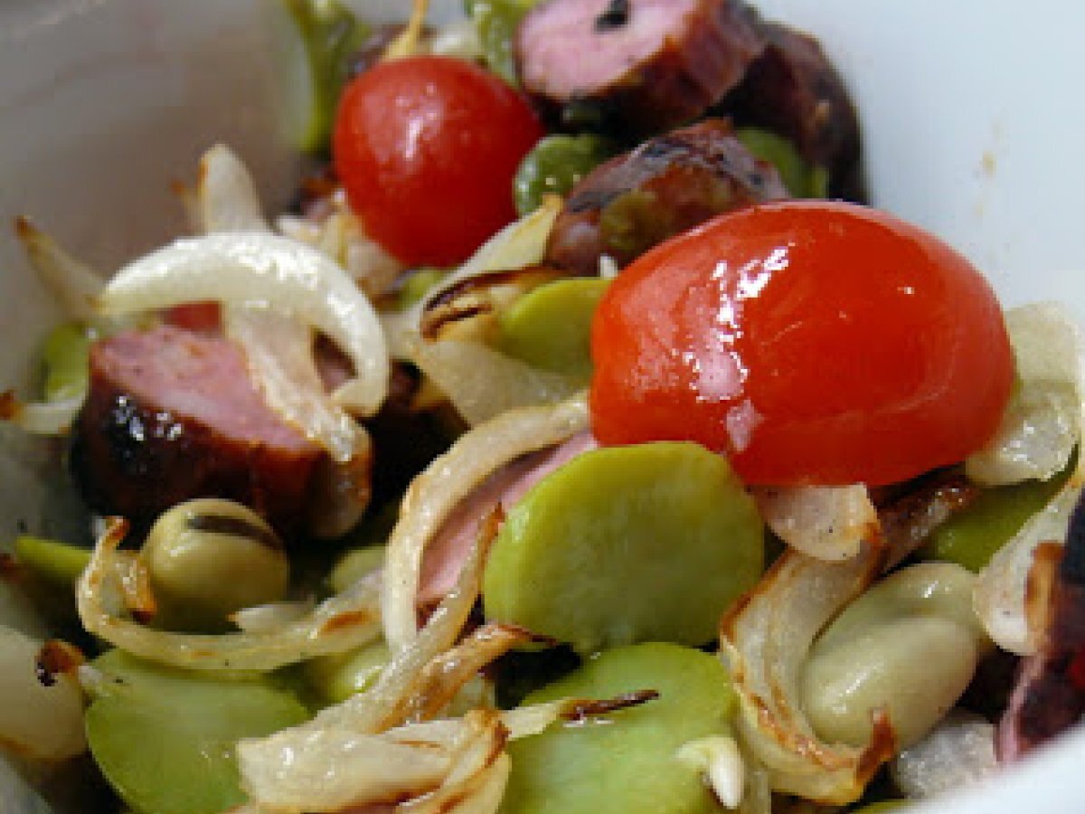 Almoçar no escritório - Salada de Favas e Salsicha