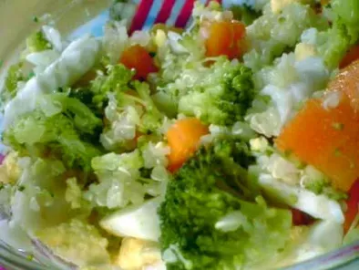 Almoçar no Escritório - Salada de quinoa, pescada e legumes