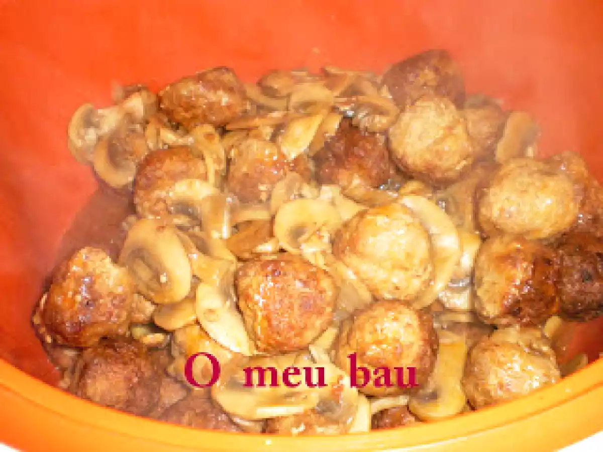 Almondegas com cogumelos - foto 2