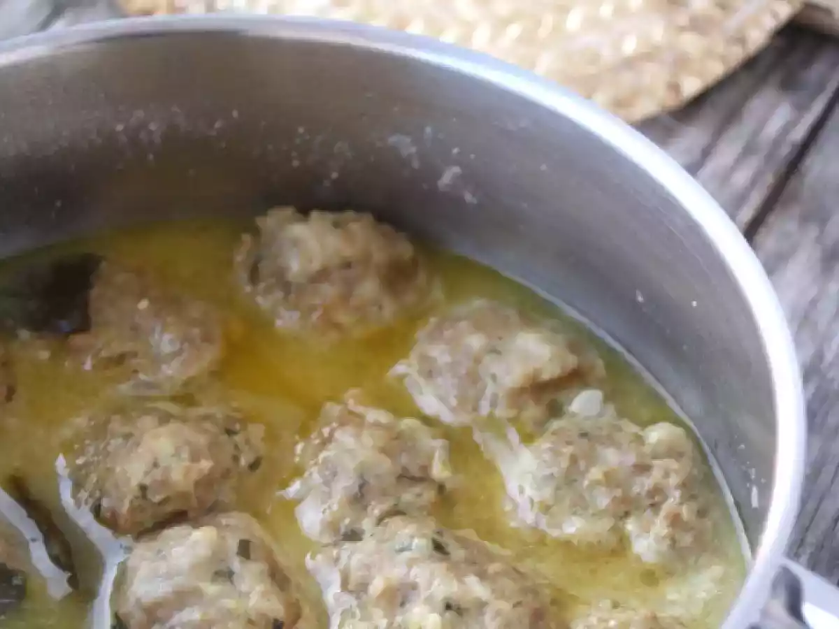 Almôndegas de carne e pão