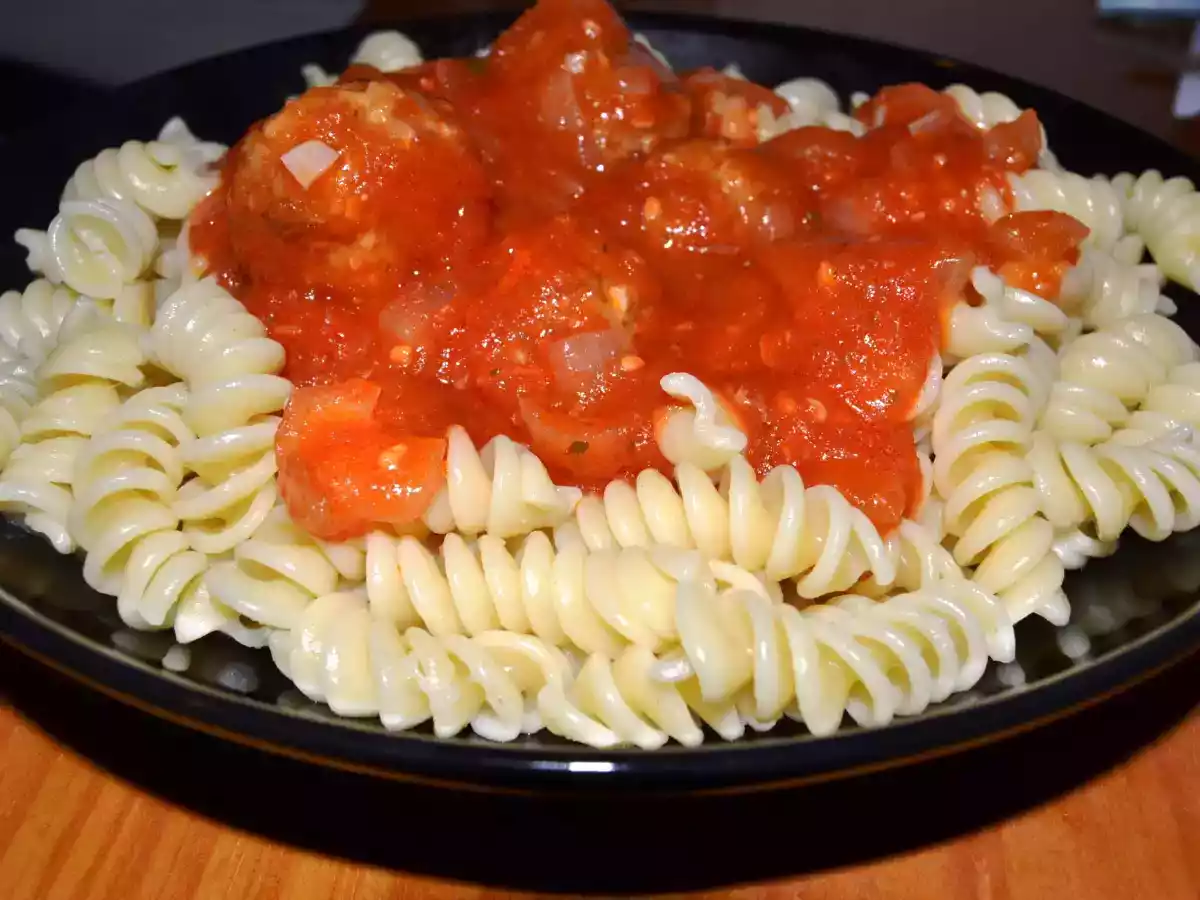 Almôndegas de Soja com molho de Tomate (Vegetariana)