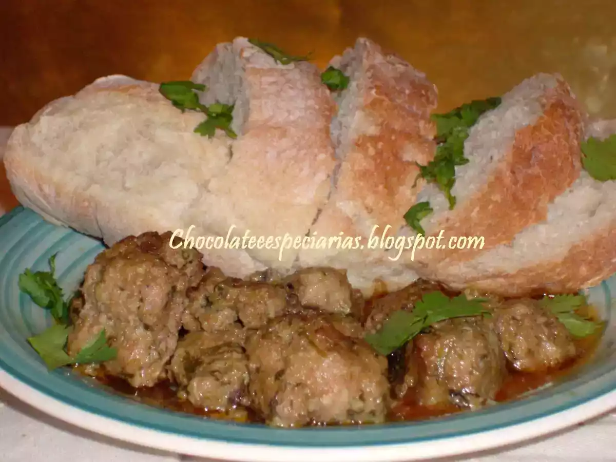 ALMONDEGAS MARROQUINAS KEFTA