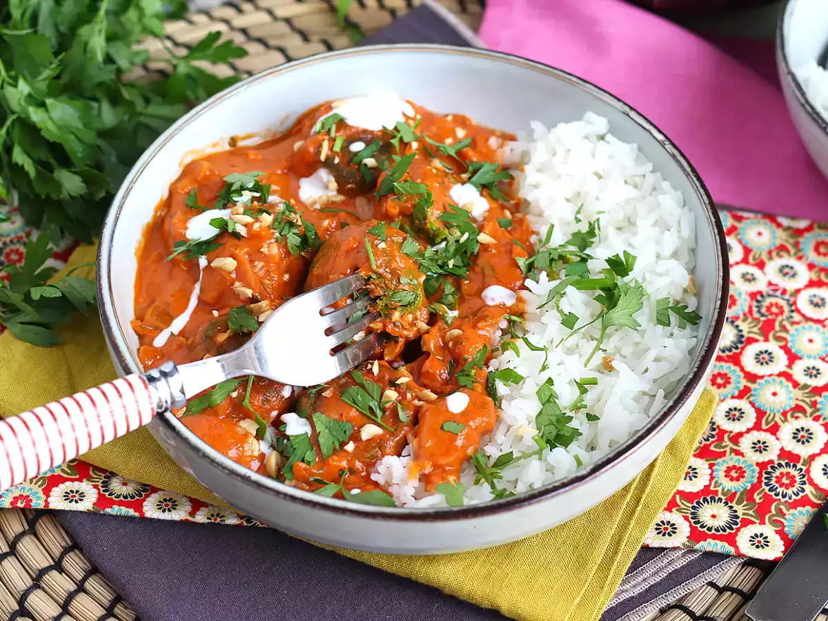 Almôndegas veganas de grão de bico com molho de tomate e coco (versão Malai Kofta vegano) - foto 3