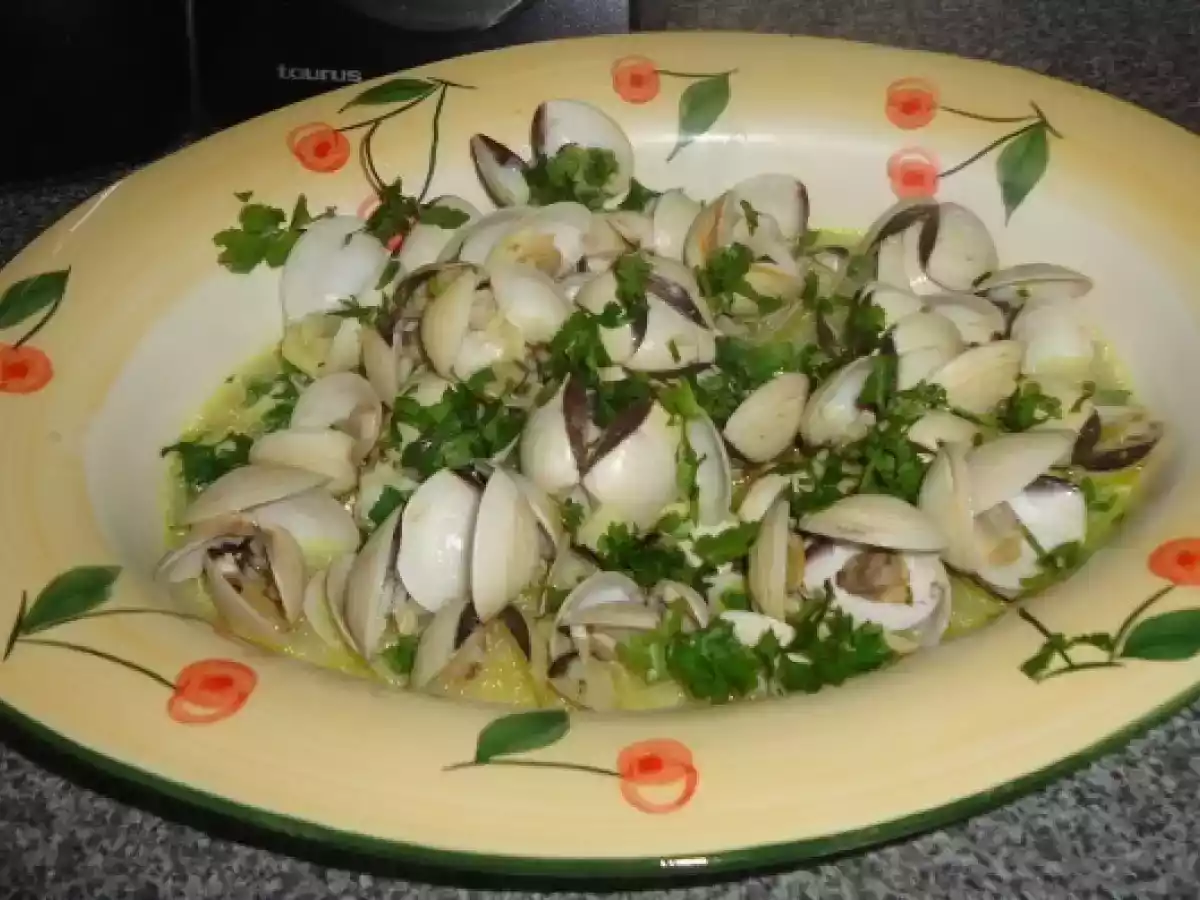 Amêijoas com molho de mostarda