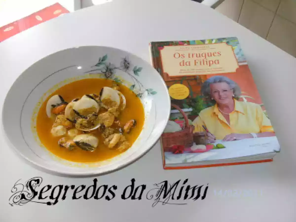 Amêijoas e camarões de caril com arroz