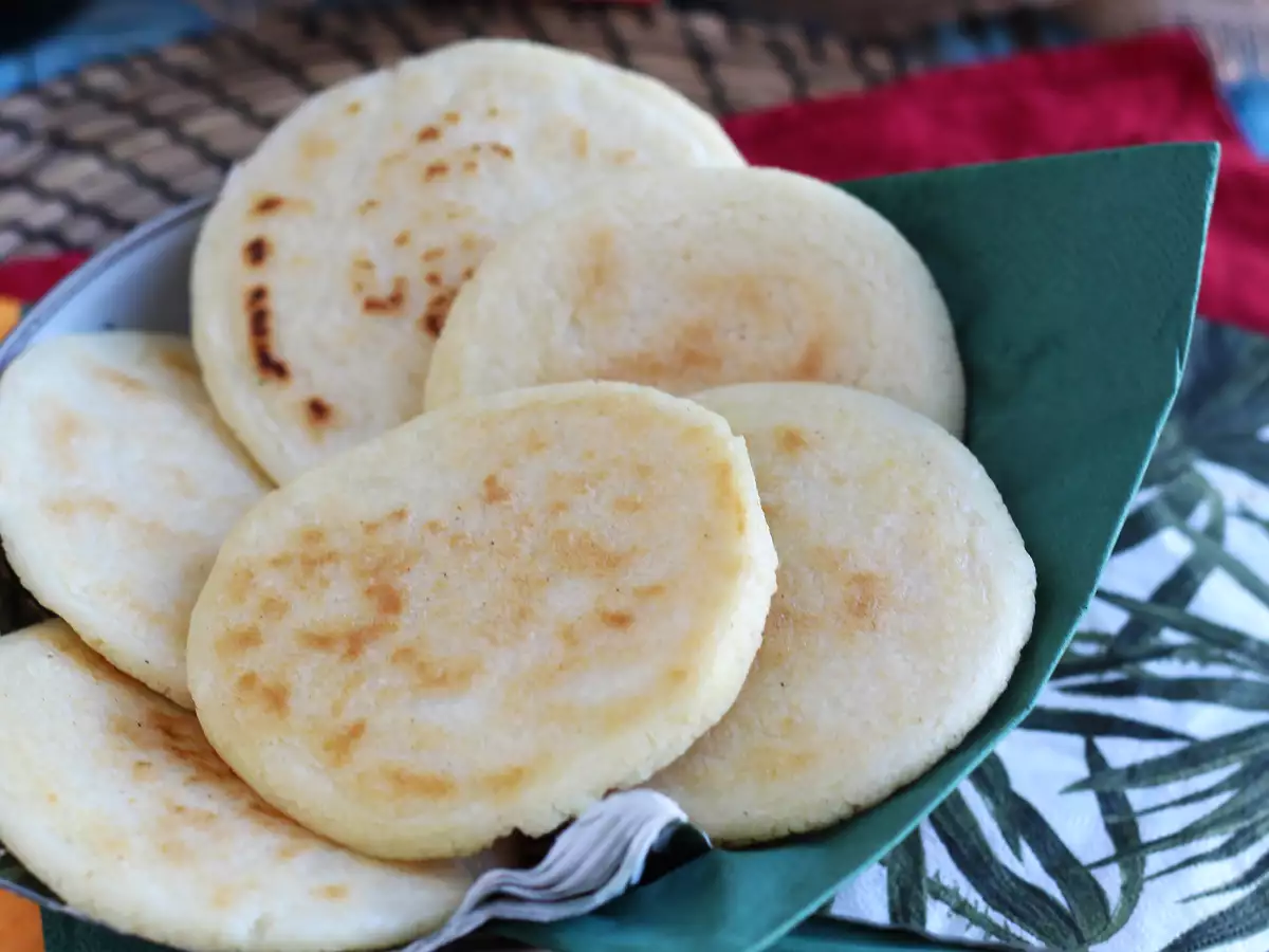Arepas venezuelanas: pão de farinha de milho, sem glúten - foto 4