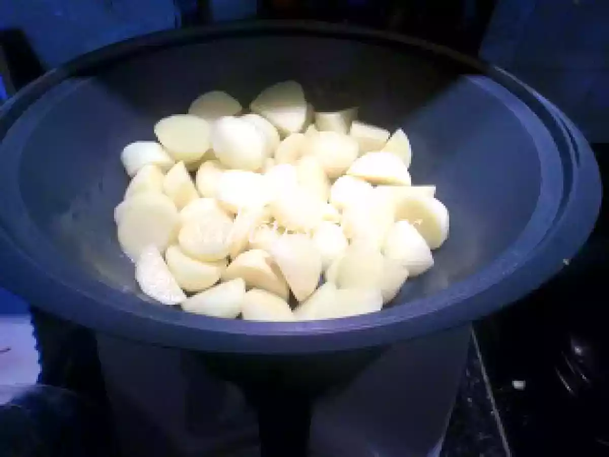 Argolas de Lulas guisadas com Batatas ao vapor - foto 4
