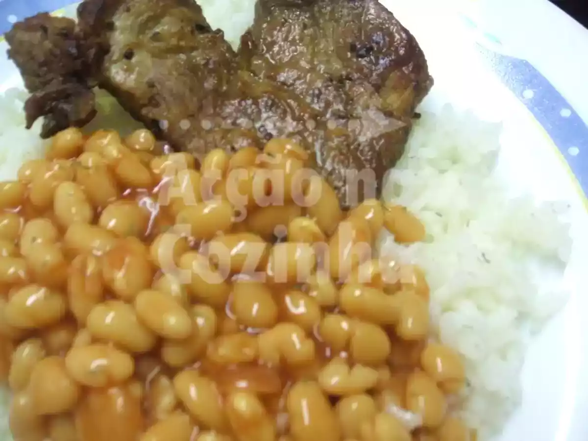 Arroz com baked beans e bifanas - foto 2