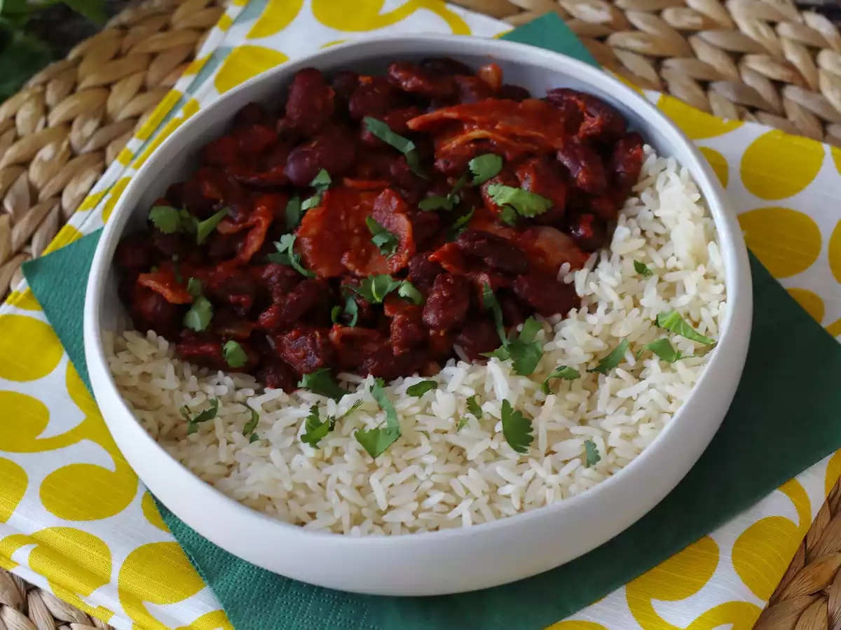 Arroz com feijão e bacon defumado - foto 3