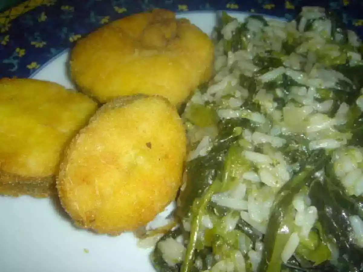 Arroz de bróculos com pescadinha frita