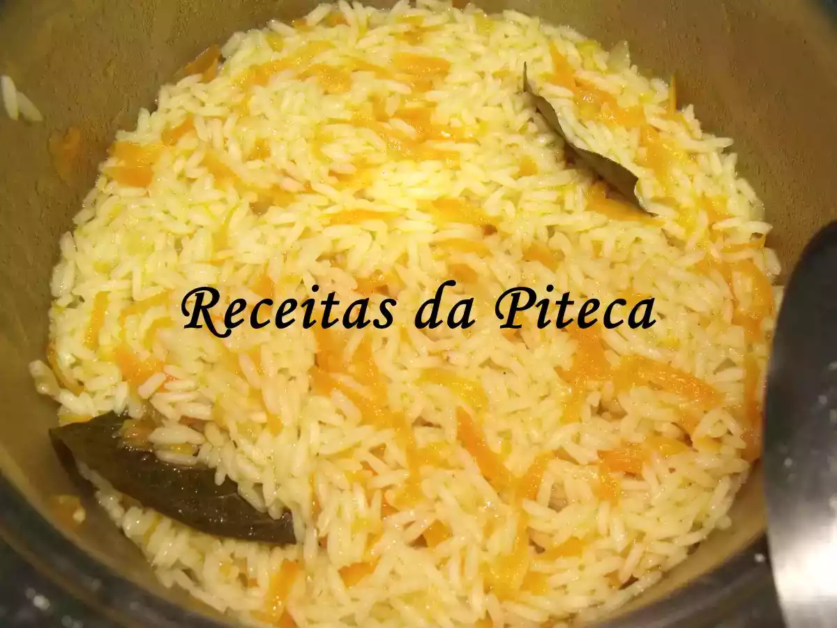 Arroz de cenoura e açafrão das Indias