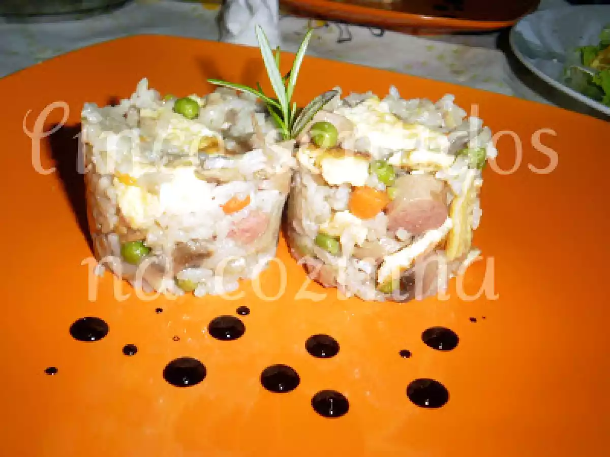 Arroz de cogumelos com salsichas e ovo - foto 3