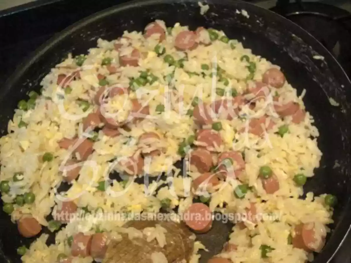 ARROZ DE ERVILHAS, SALSICHAS E OVO...DICAS DE POUPANÇA DOMÉSTICA...