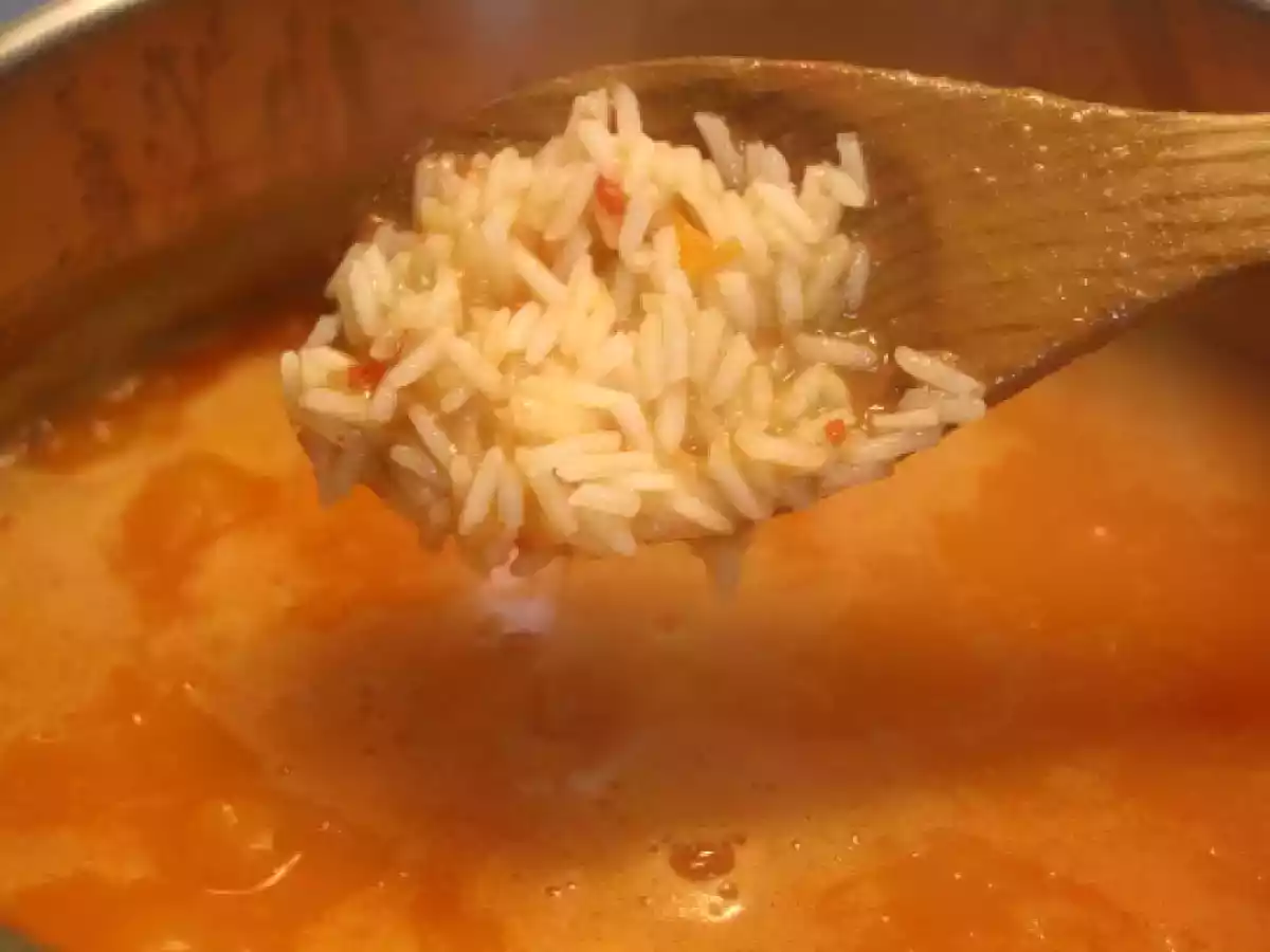Arroz de gambas polvilhado com coentros - foto 11