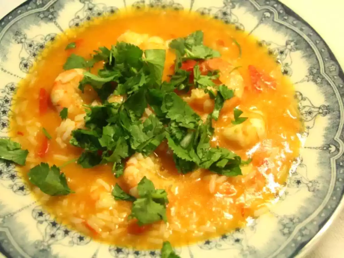 Arroz de gambas polvilhado com coentros - foto 14