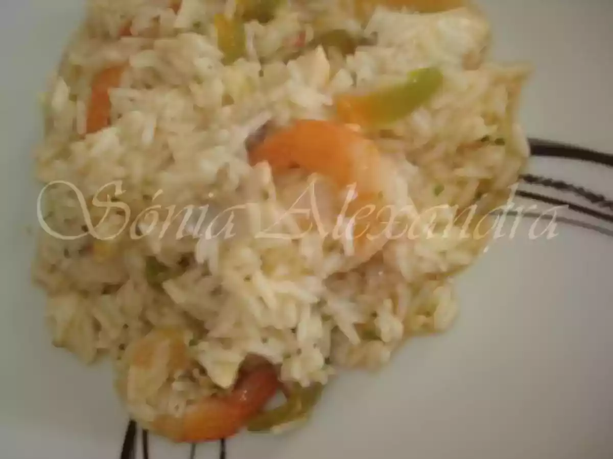 ARROZ DE PEIXE E GAMBAS, POLVILHADO DE COENTROS... - foto 3