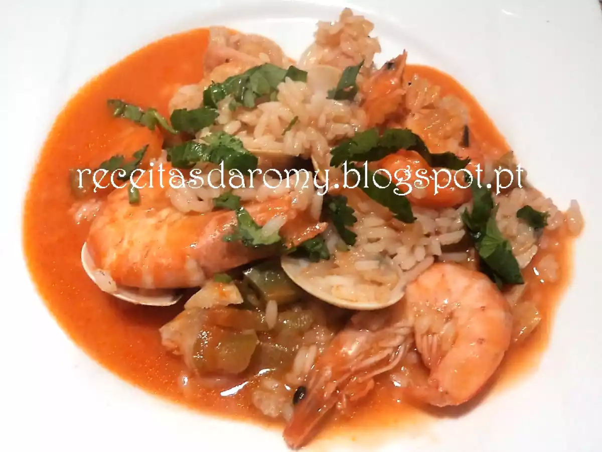 Arroz de peixe e marisco