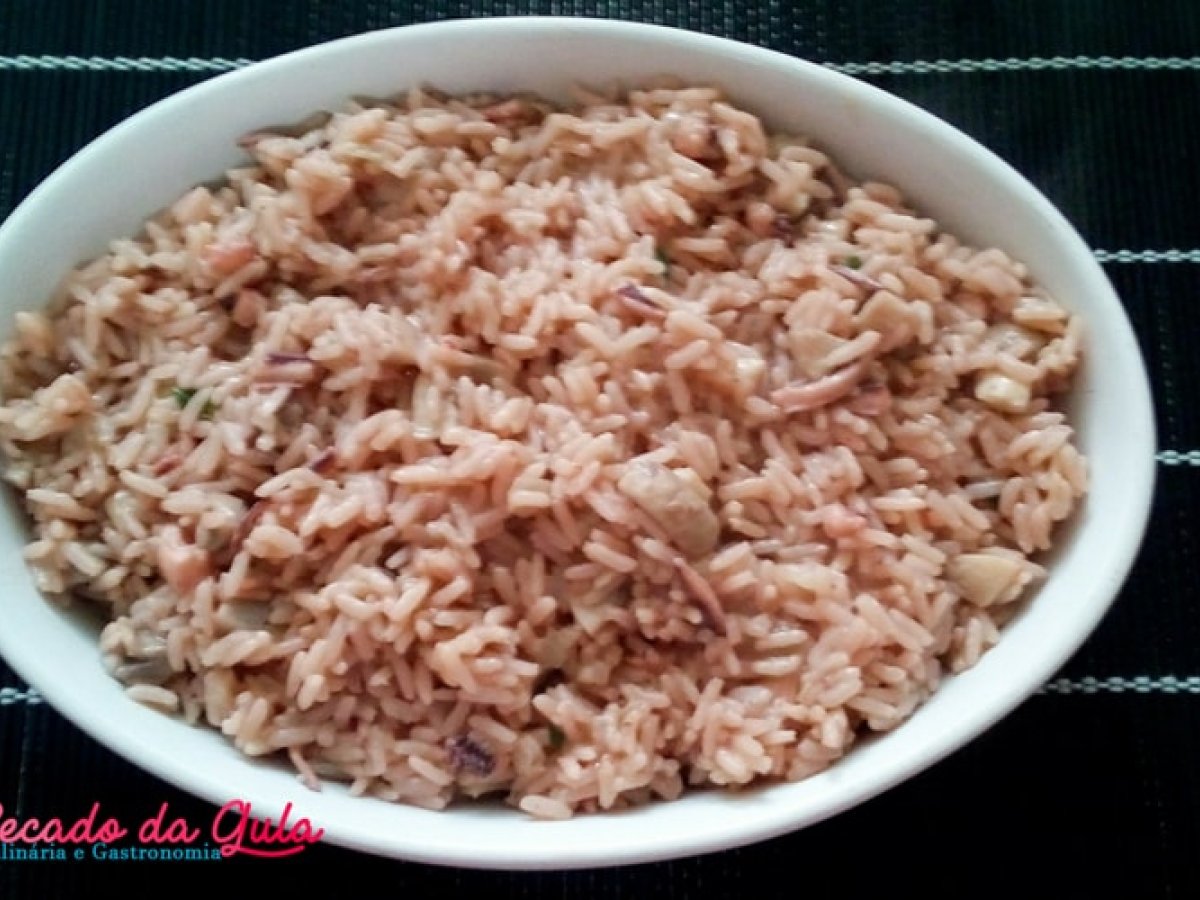 Arroz de polvo e cogumelos