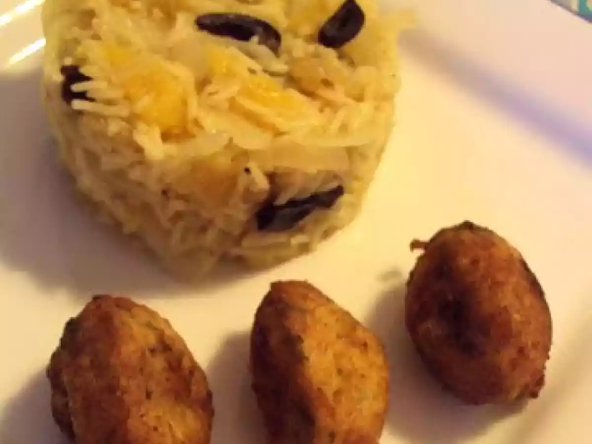 Arroz Pilau com Pasteis de Bacalhau