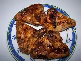 Asinhas de frango á moda de buffalo