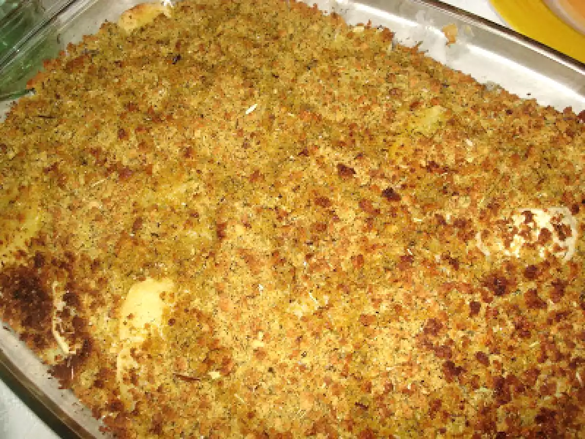 BACALHAU DOURADO COM COBERTURA DE BROA CROCANTE...